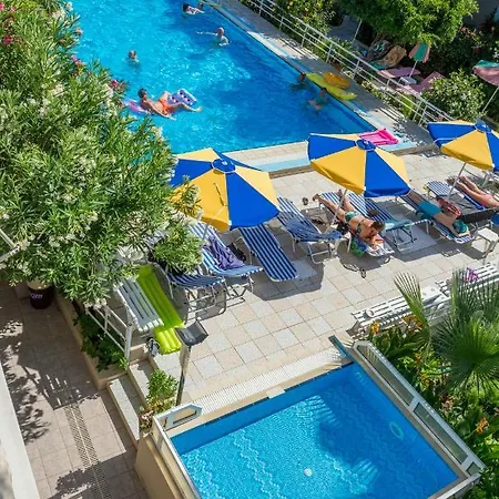 米西里亚公寓 *